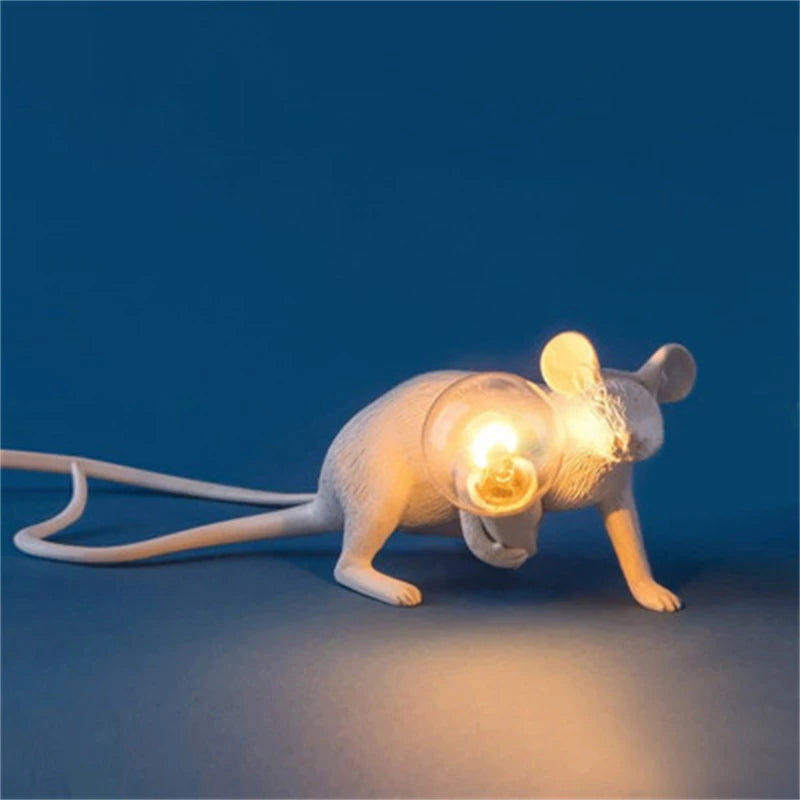 Modern LED Table Lights Resin Animal Rat Cat Squirrel LED Night Lights Mouse Table Lamps Home Decor Desk Lamp Lighting Fixtures - Cashdust