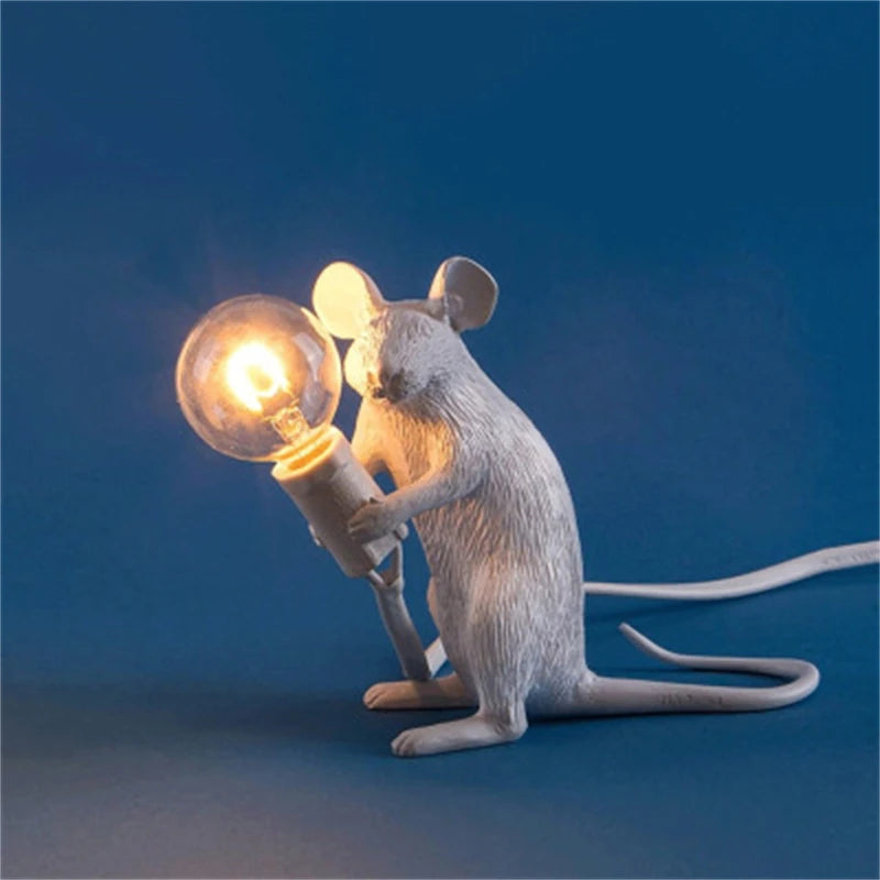 Modern LED Table Lights Resin Animal Rat Cat Squirrel LED Night Lights Mouse Table Lamps Home Decor Desk Lamp Lighting Fixtures - Cashdust